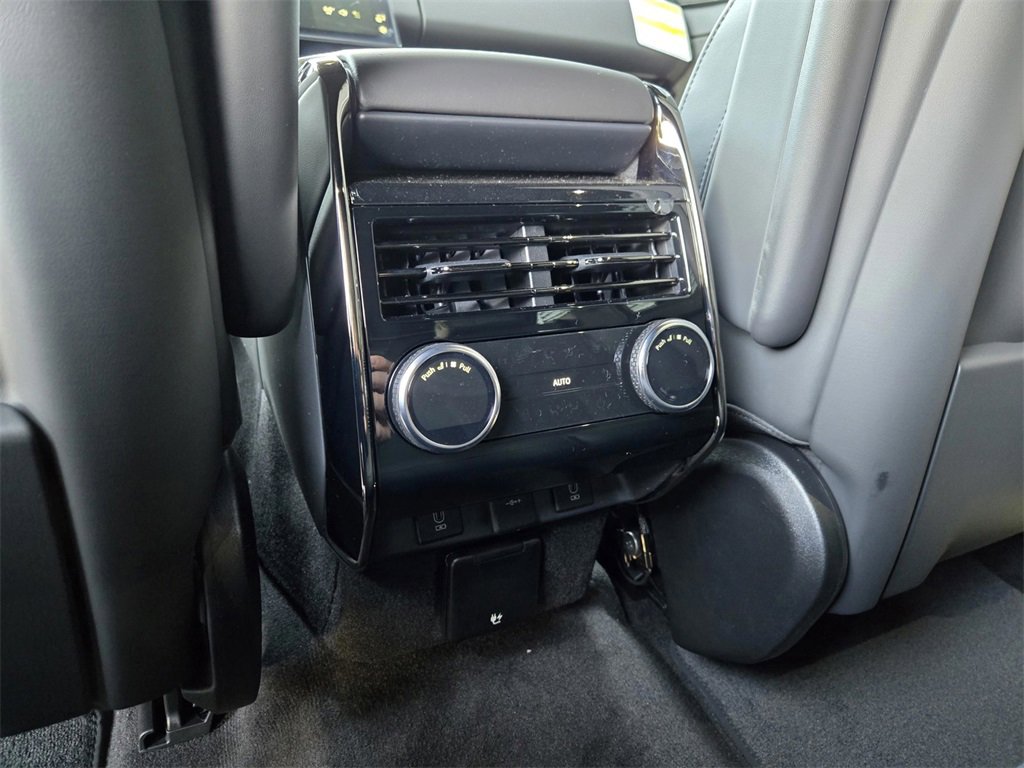 New 2026 Land Rover Range Rover Sport SE image 8