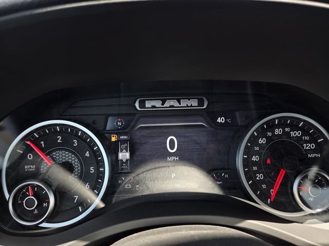New 2026 RAM 1500 Express AWD/4WD image 19