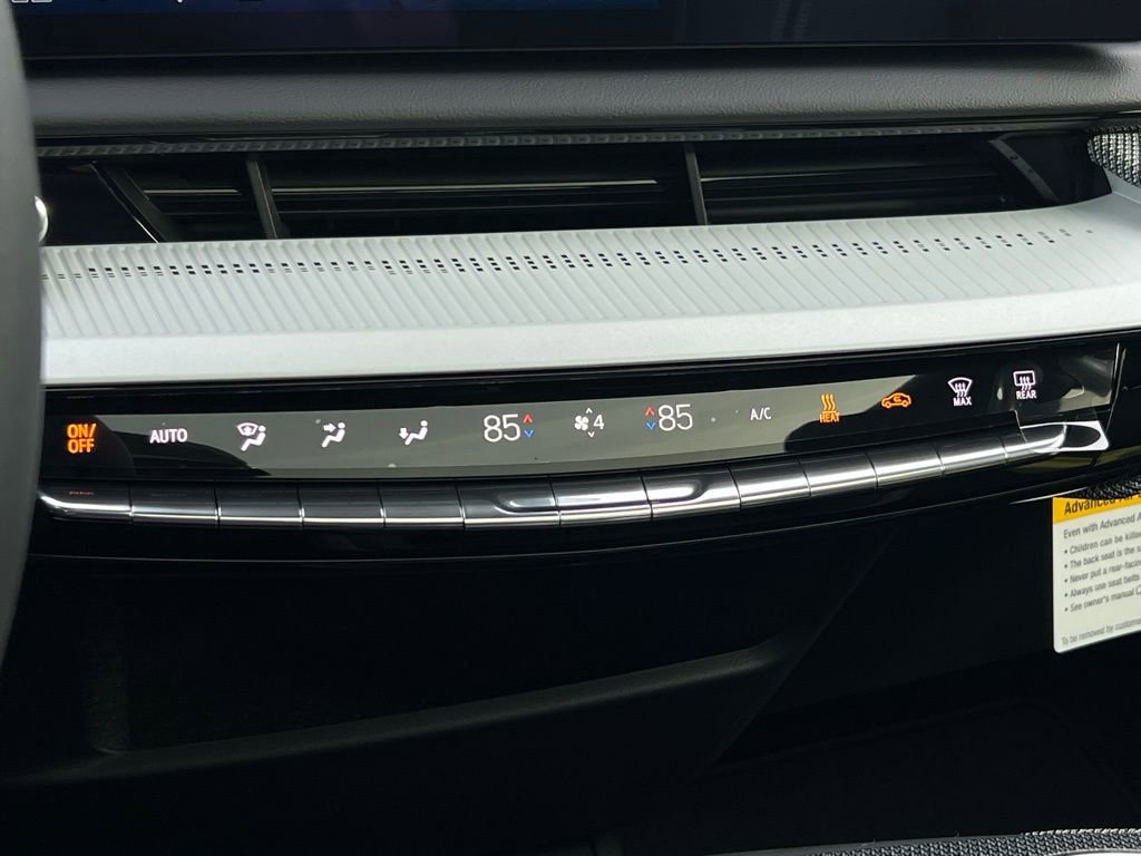 New 2026 Cadillac Optiq Luxury 1 image 45