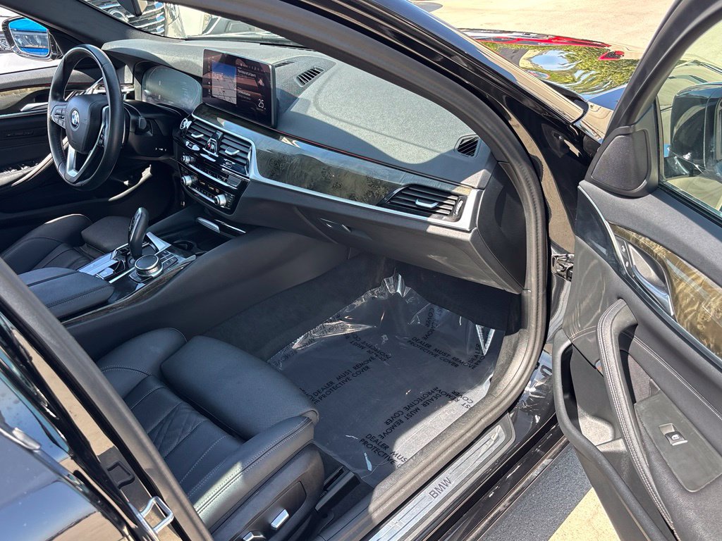 Used 2023 BMW 540i w/ Convenience Package RWD image 25