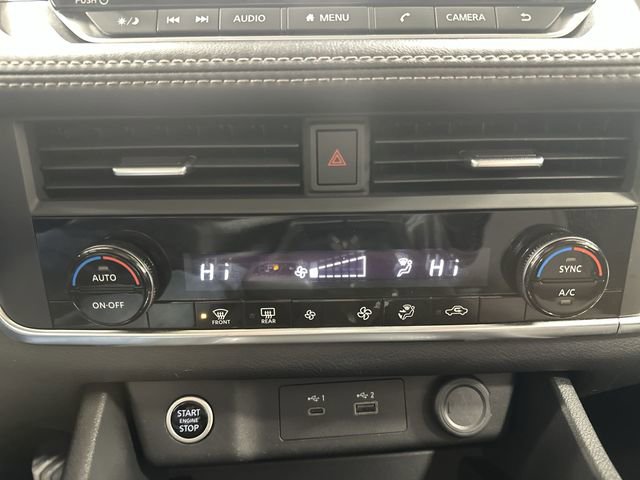 Used 2023 Nissan Rogue SV image 32