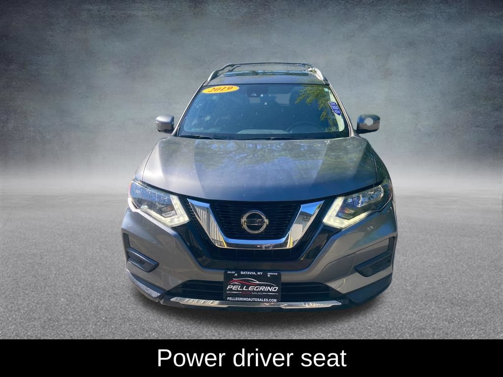 Used 2019 Nissan Rogue SV w/ Sun & Sound Touring Package AWD/4WD image 10