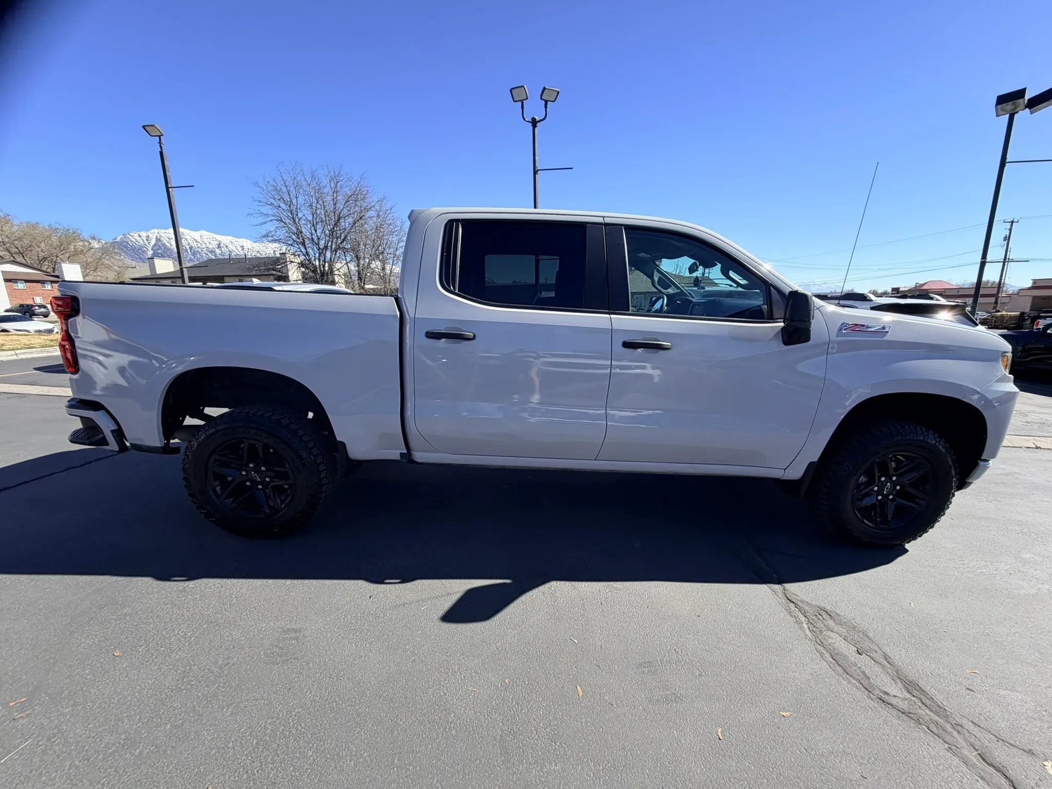 Used 2021 Chevrolet Silverado 1500 Custom Trail Boss w/ Safety Confidence Package AWD/4WD image 3
