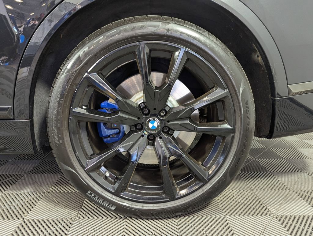Used 2021 BMW X7 M50i image 29