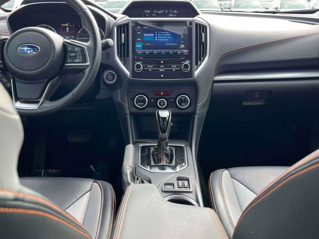 Used 2019 Subaru Crosstrek 2.0i Limited w/ Moonroof Package w/Navigation AWD/4WD image 3