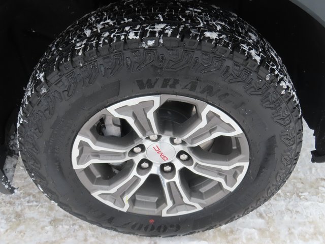 New 2026 GMC Sierra 1500 SLE w/ X31 Off-Road Package image 14