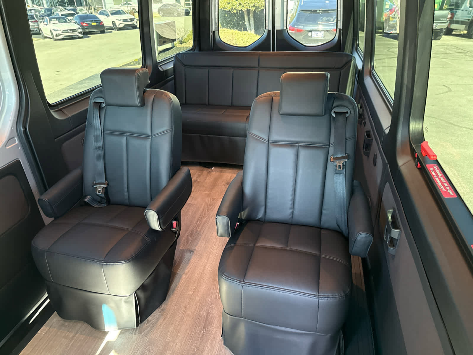 Used 2024 Mercedes-Benz Sprinter 2500 image 27