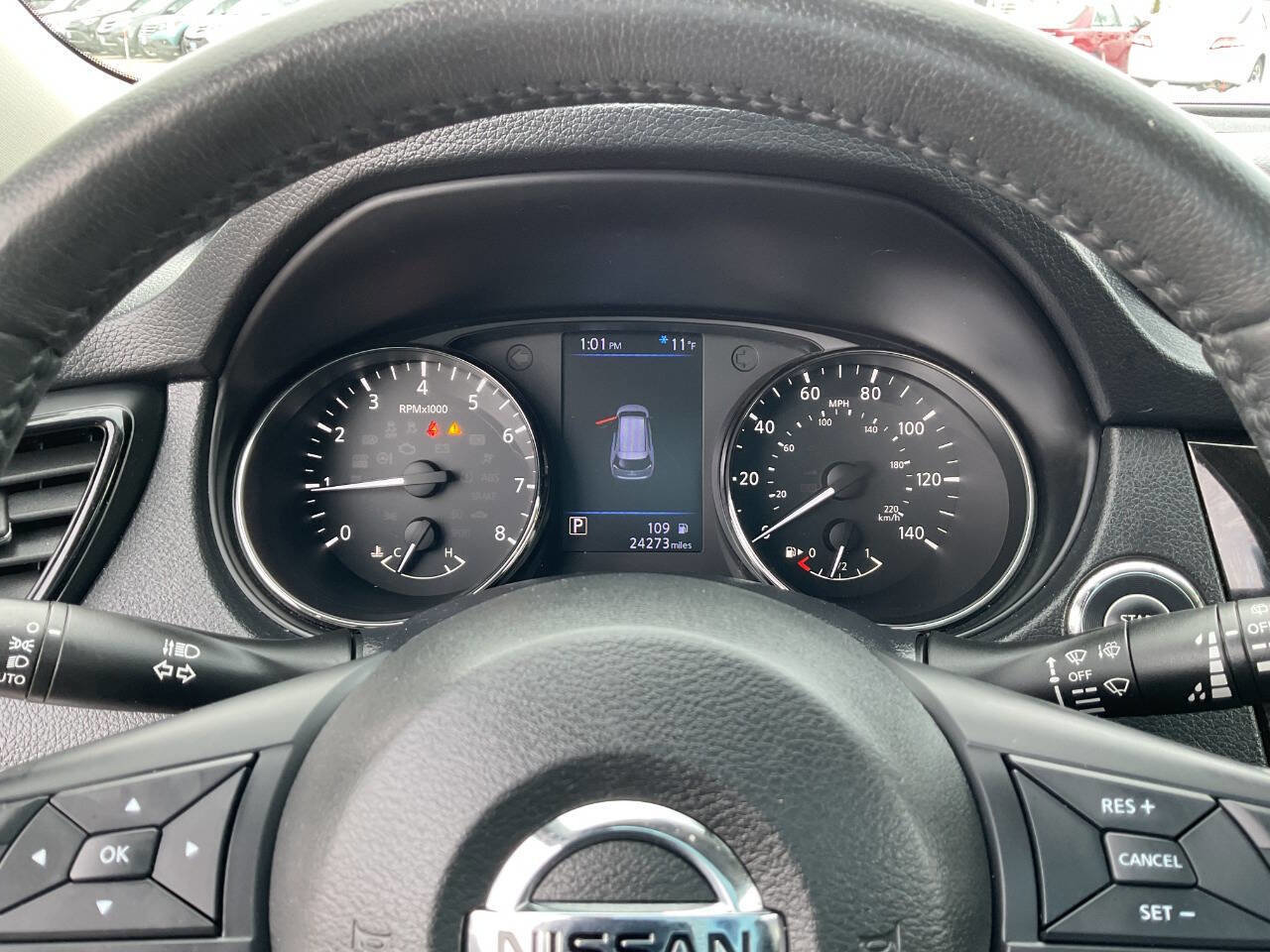 Used 2018 Nissan Rogue SV w/ Premium Package image 19