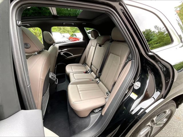 Used 2025 Audi Q5 Premium w/ Convenience Package AWD/4WD image 25