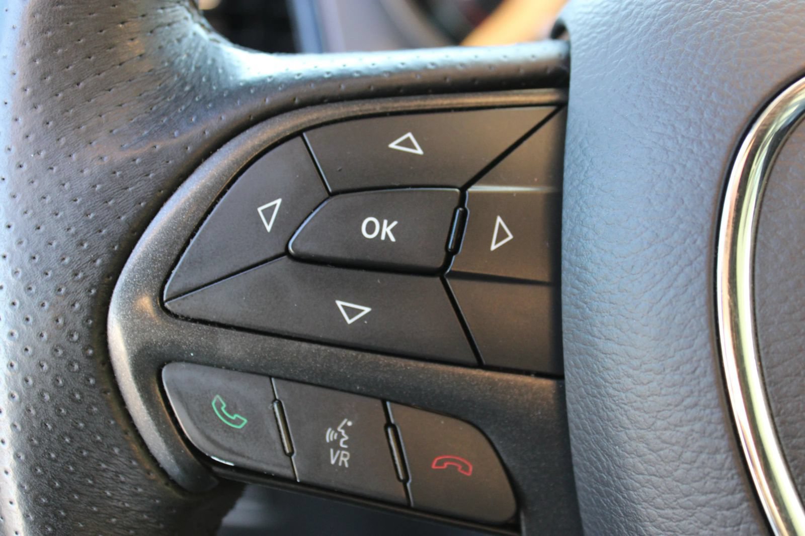 Used 2016 Dodge Challenger R/T Plus RWD image 30