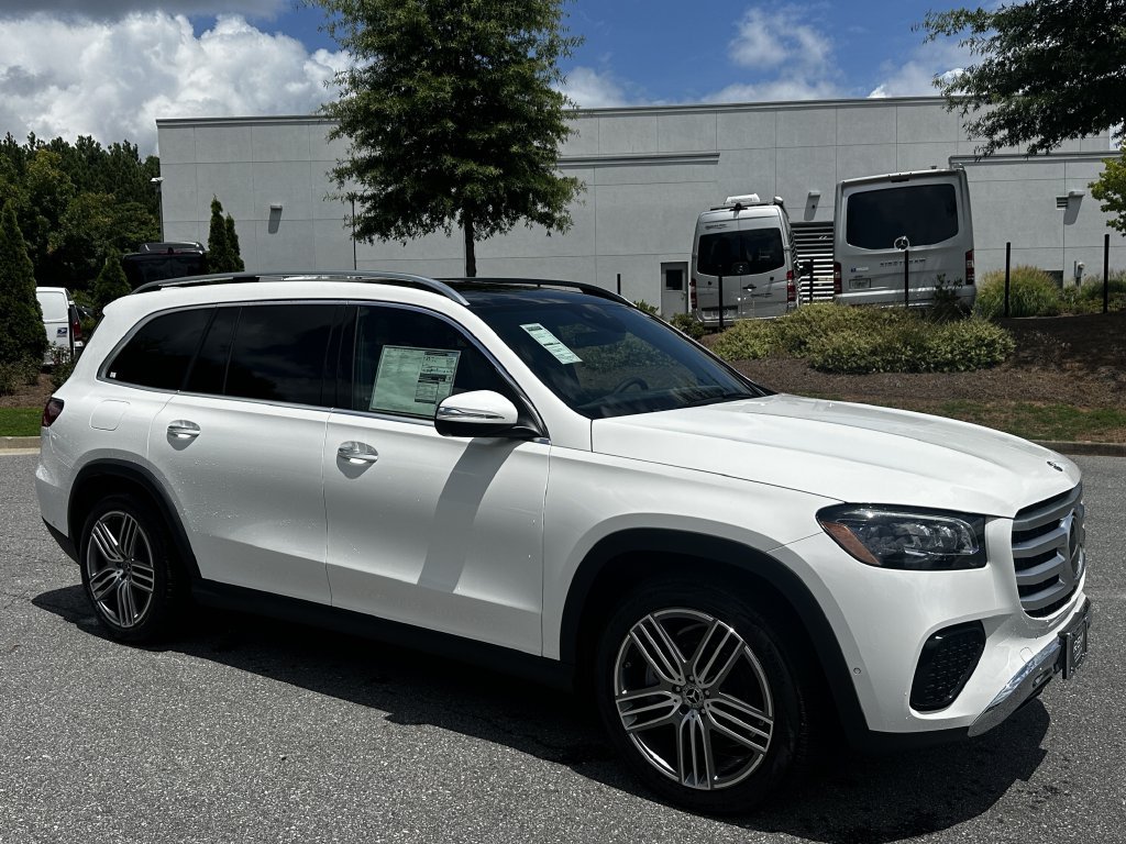 New 2026 Mercedes-Benz GLS 450 4MATIC image 2