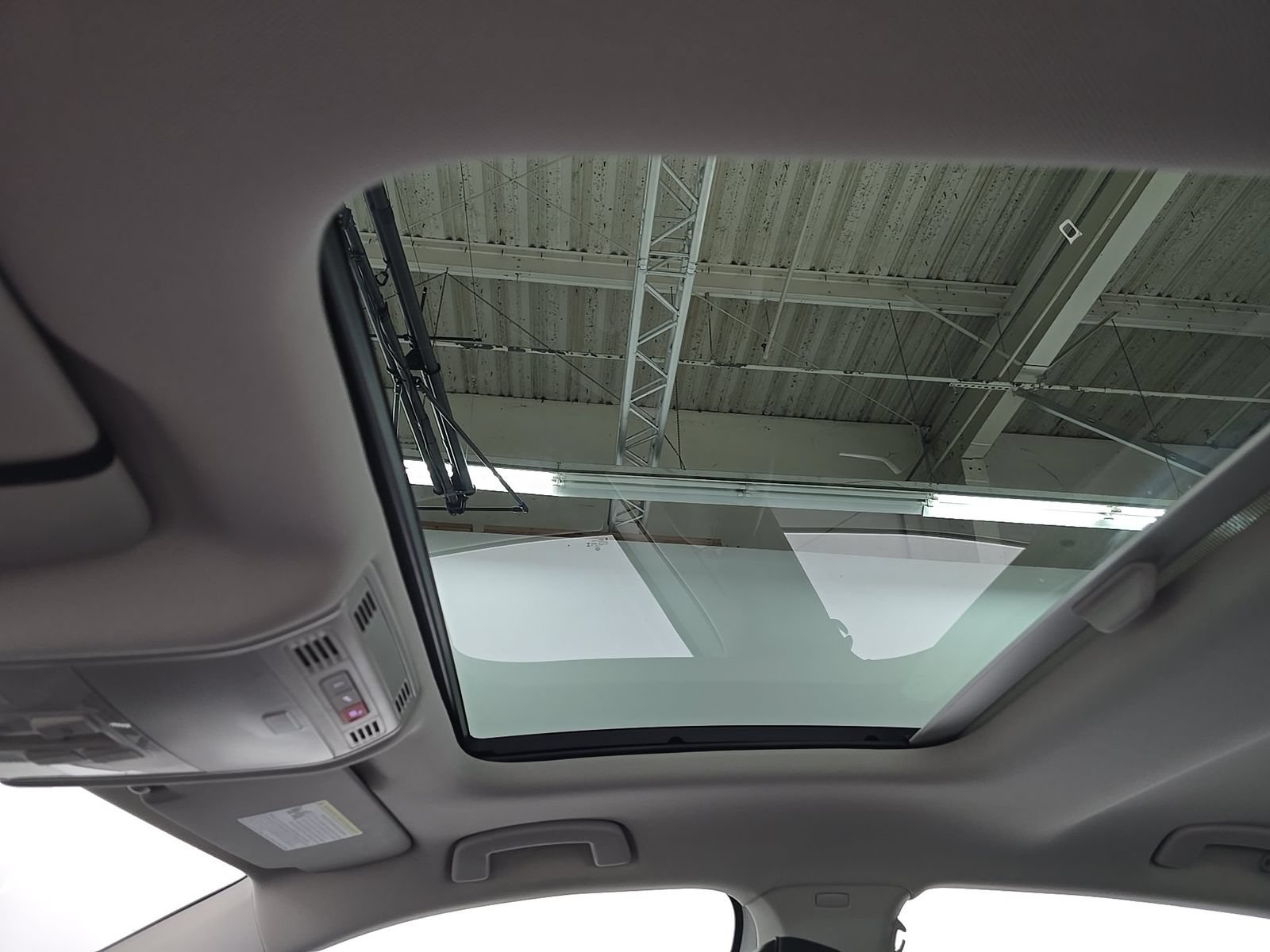 Used 2024 Volkswagen Jetta SE w/ Panoramic Sunroof Package FWD image 55