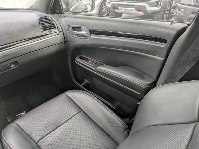 Used 2023 Chrysler 300 S w/ Comfort Group RWD image 16