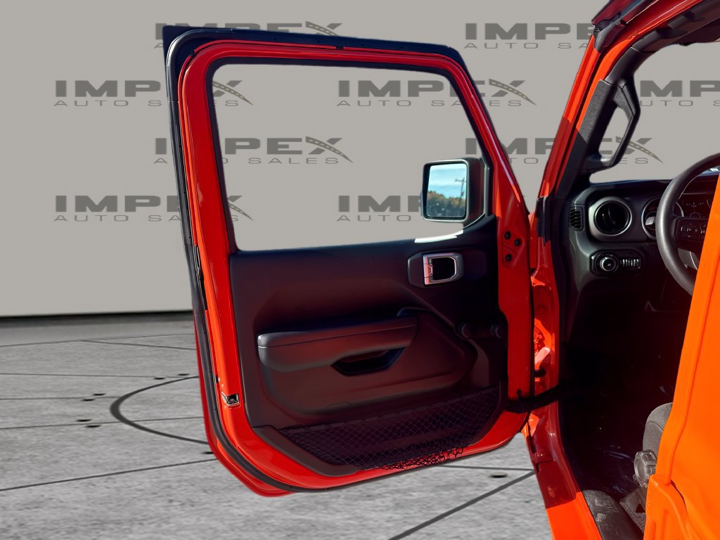 Used 2018 Jeep Wrangler Unlimited Sport AWD/4WD image 23