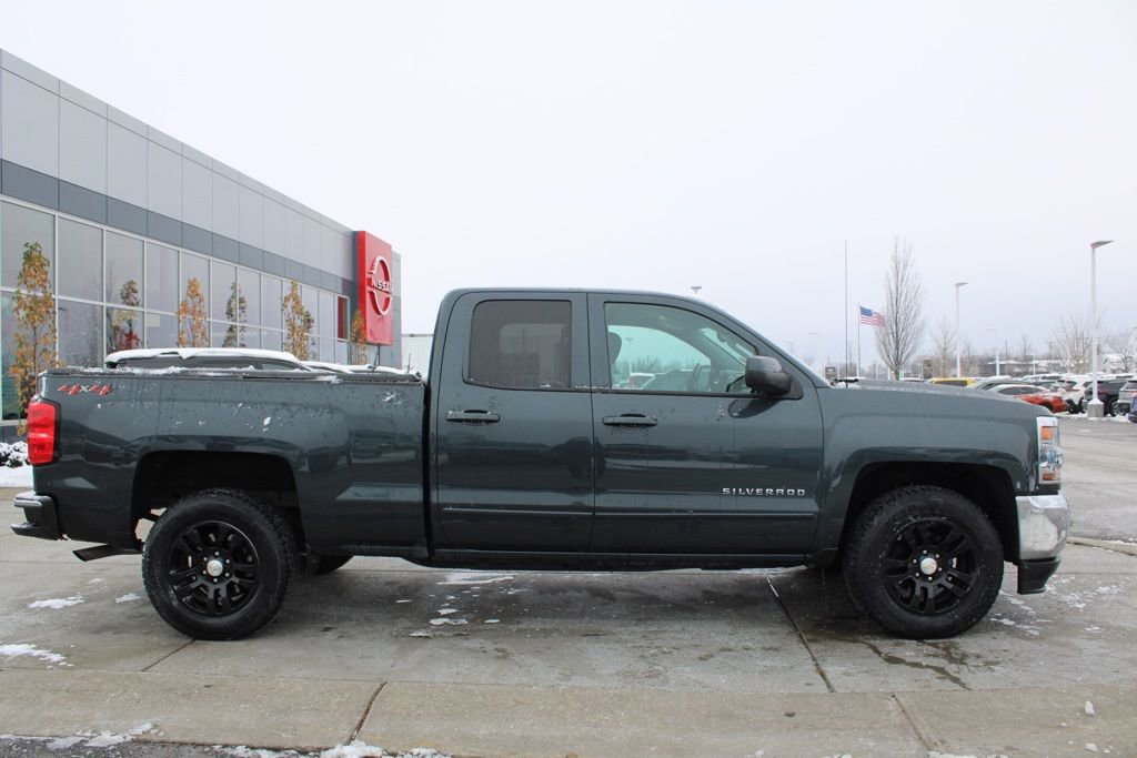 Used 2018 Chevrolet Silverado 1500 LT w/ All Star Edition image 6