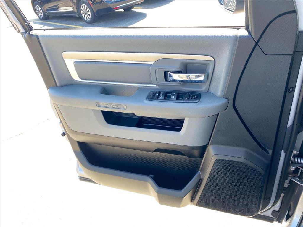 Used 2019 RAM 1500 Classic Warlock w/ Electronics Group AWD/4WD image 19