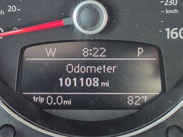 Used 2012 Volkswagen Beetle 2.5 FWD image 11