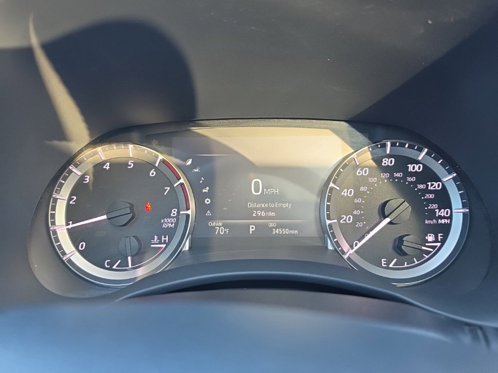 Used 2025 Toyota Highlander XLE AWD/4WD image 13