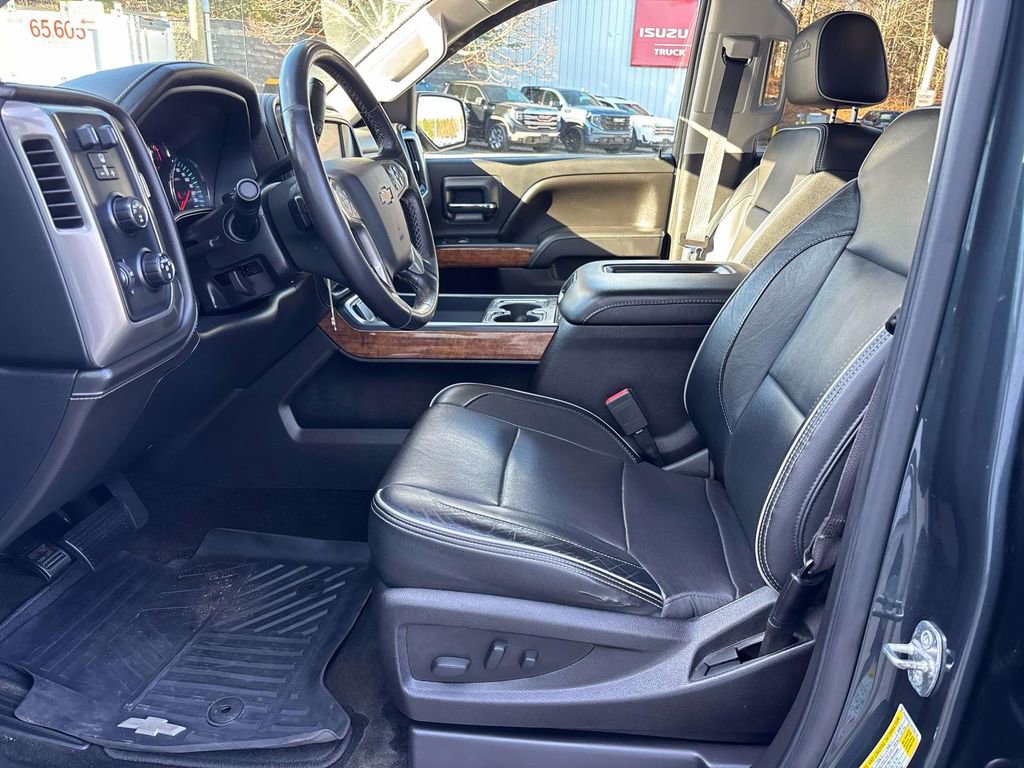Used 2017 Chevrolet Silverado 1500 High Country image 12
