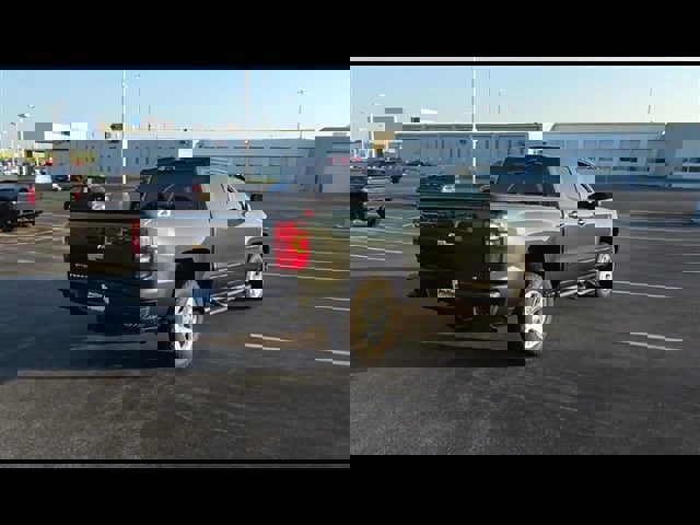 Used 2018 Chevrolet Silverado 1500 LT w/ All Star Edition image 8