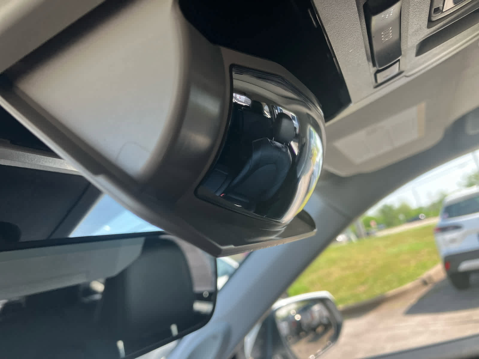 Used 2023 Toyota Highlander Limited image 23