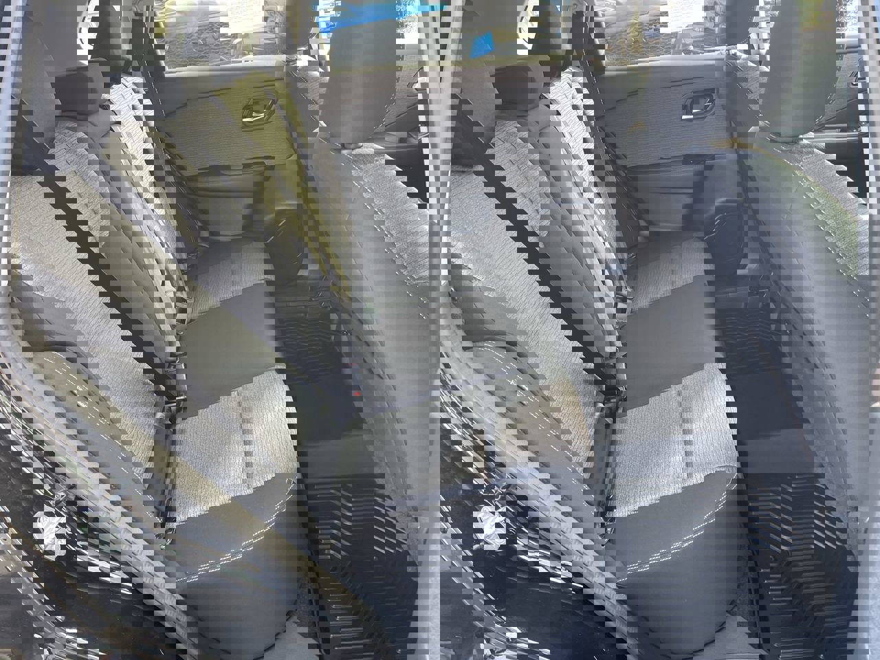 Used 2021 Nissan Rogue SV image 25