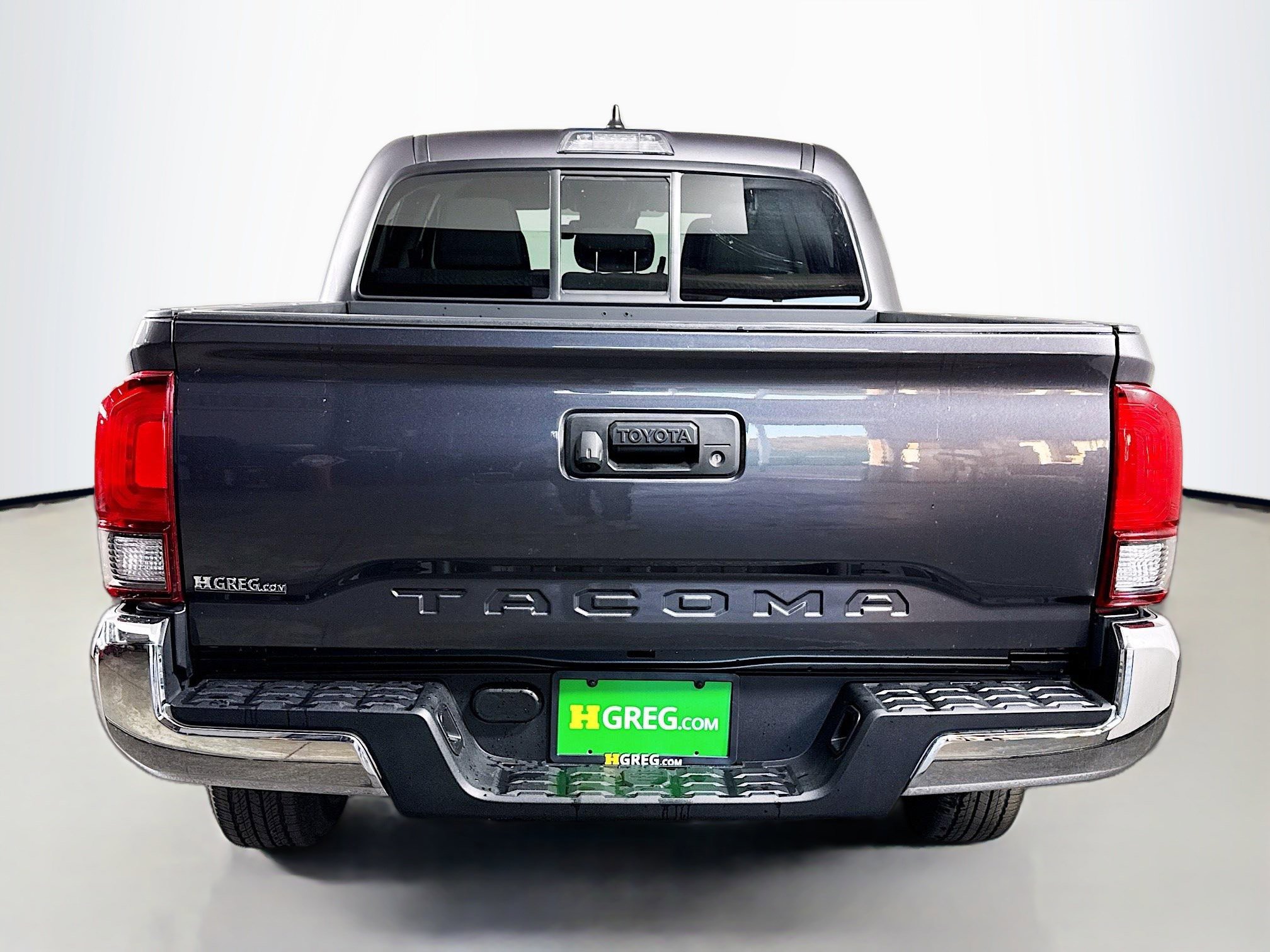 Used 2023 Toyota Tacoma SR image 8