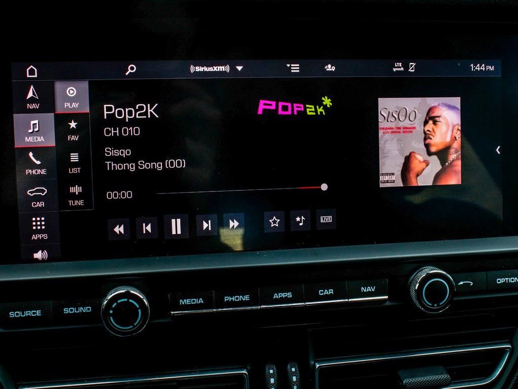 Used 2020 Porsche Macan image 22