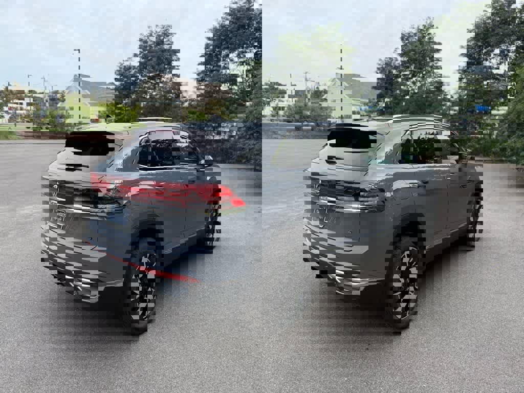 New 2026 Volkswagen Atlas Cross Sport SEL image 7