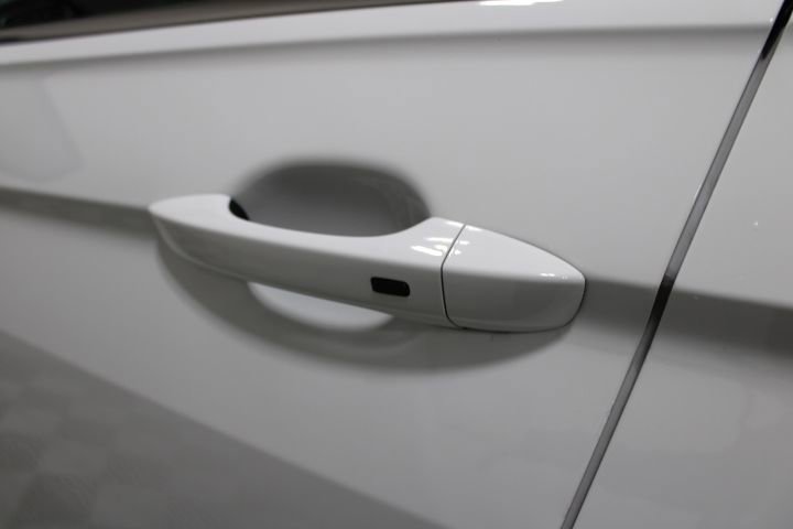 Used 2024 Volkswagen Tiguan Wolfsburg Edition image 14