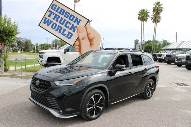 Used 2022 Toyota Highlander XSE