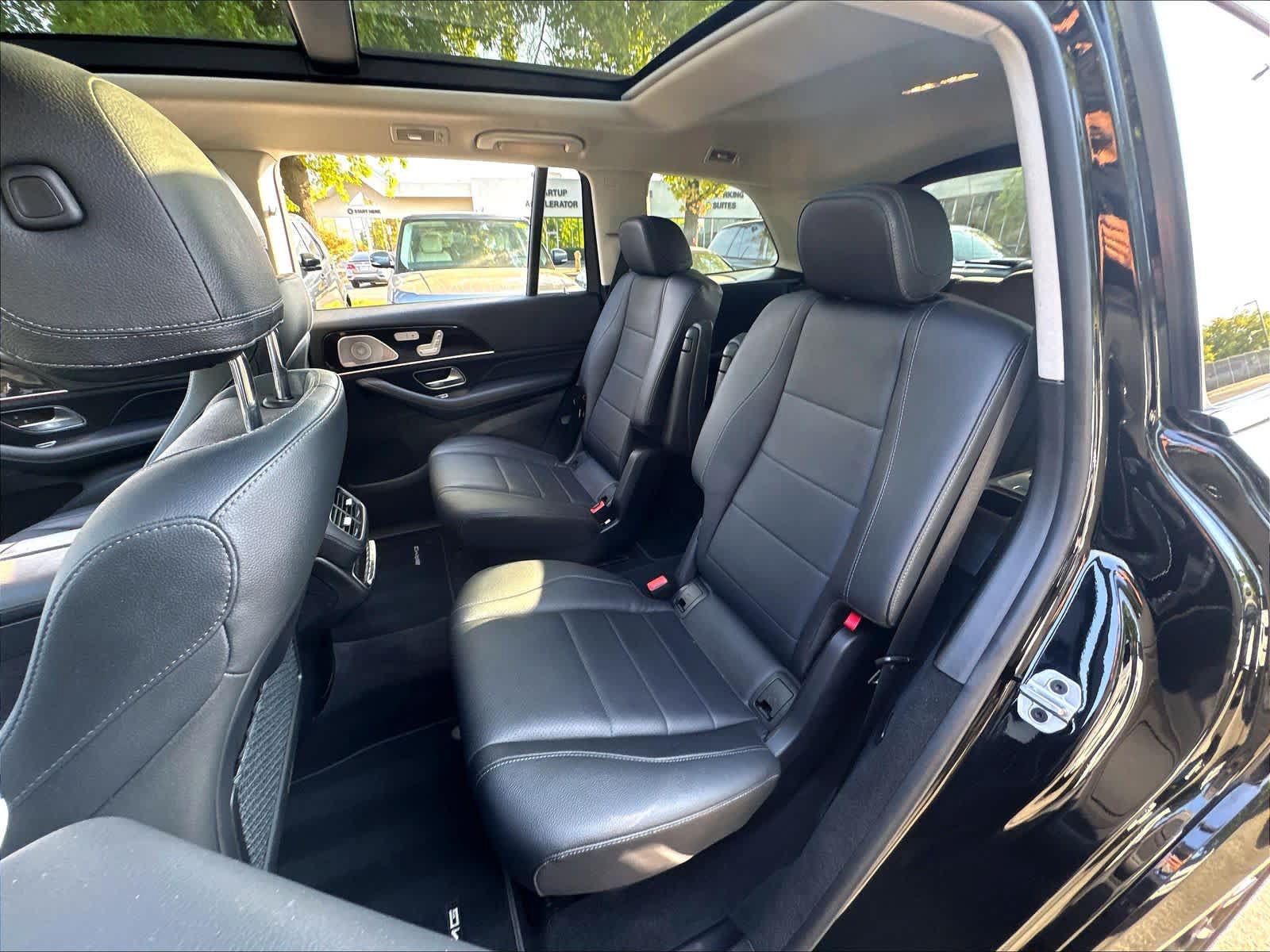 Used 2022 Mercedes-Benz GLS 450 4MATIC image 29