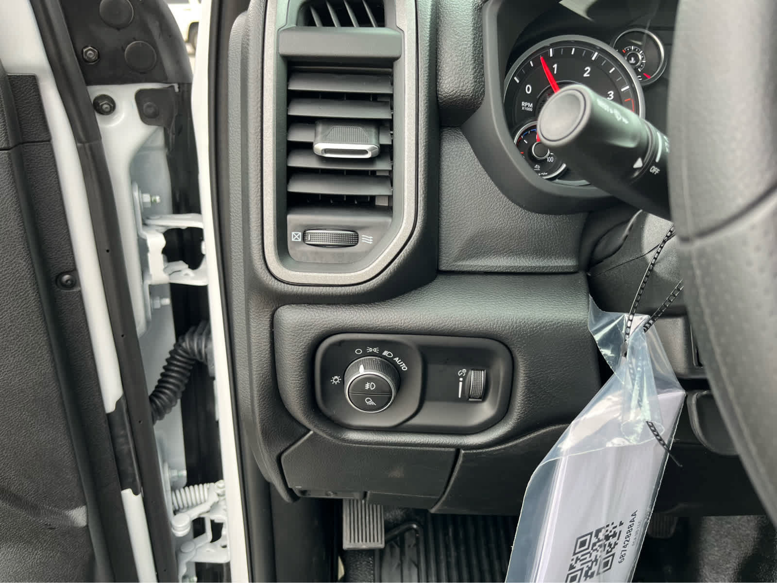 New 2026 RAM 3500 Tradesman AWD/4WD image 13