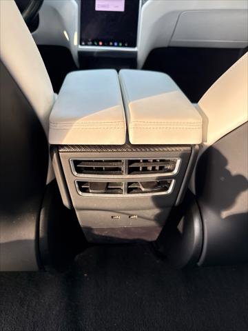 Used 2018 Tesla Model X 100D image 22