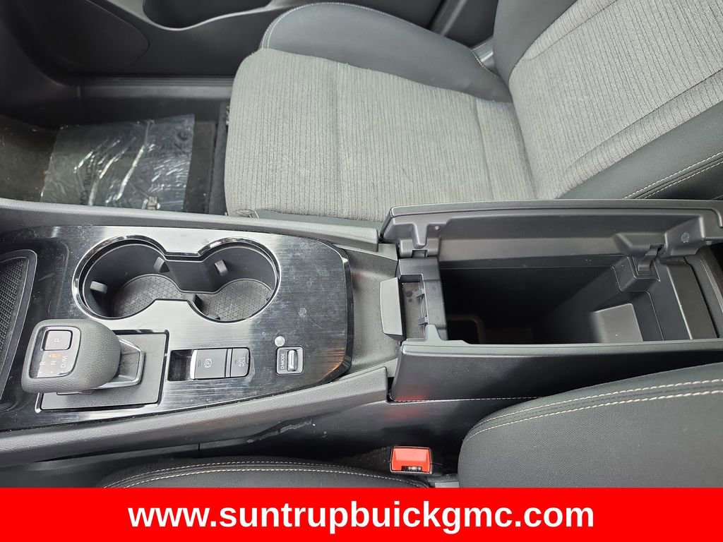 Used 2023 Nissan Rogue SV image 27