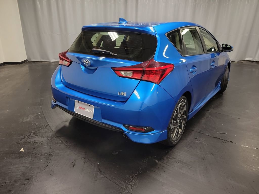 Used 2018 Toyota Corolla iM image 8