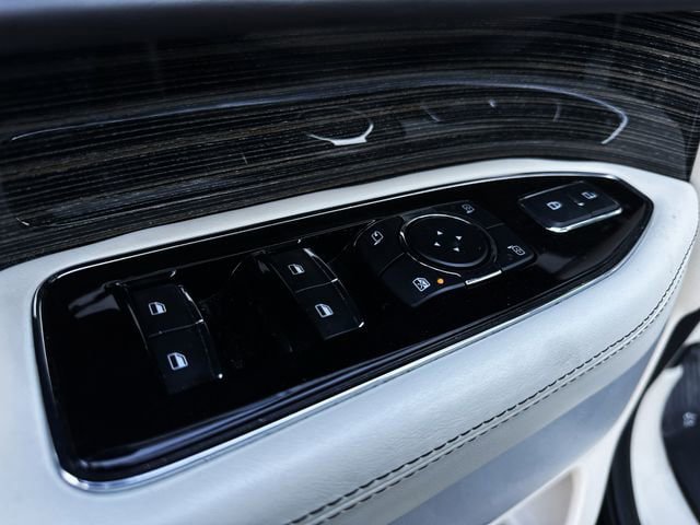 Used 2023 Lincoln Navigator Black Label AWD/4WD image 13