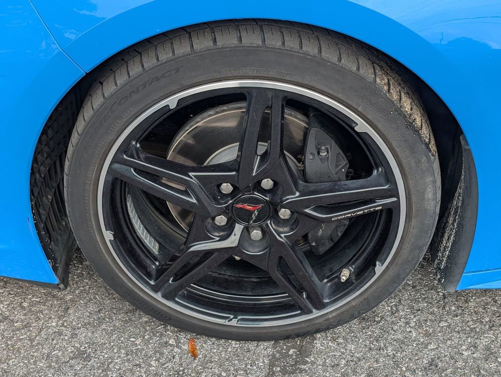 Used 2021 Chevrolet Corvette Stingray Coupe w/ 1LT image 11