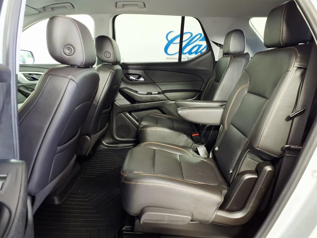 Used 2021 Chevrolet Traverse LT FWD image 8