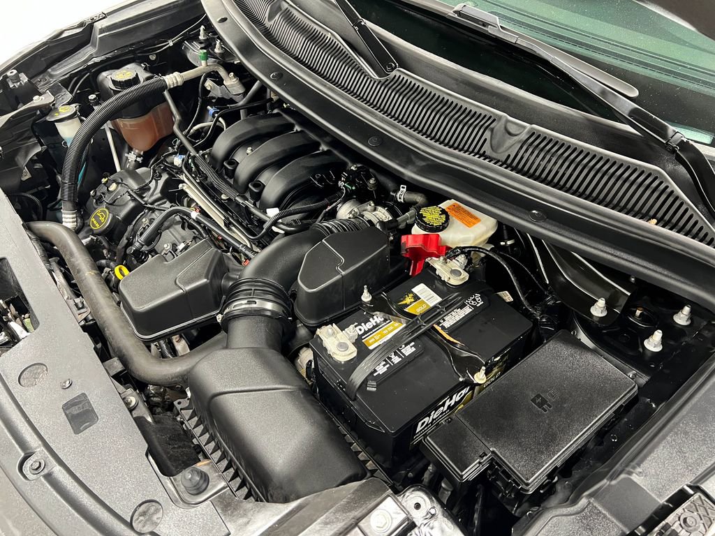 Used 2018 Ford Explorer Limited w/ Equipment Group 301A image 30