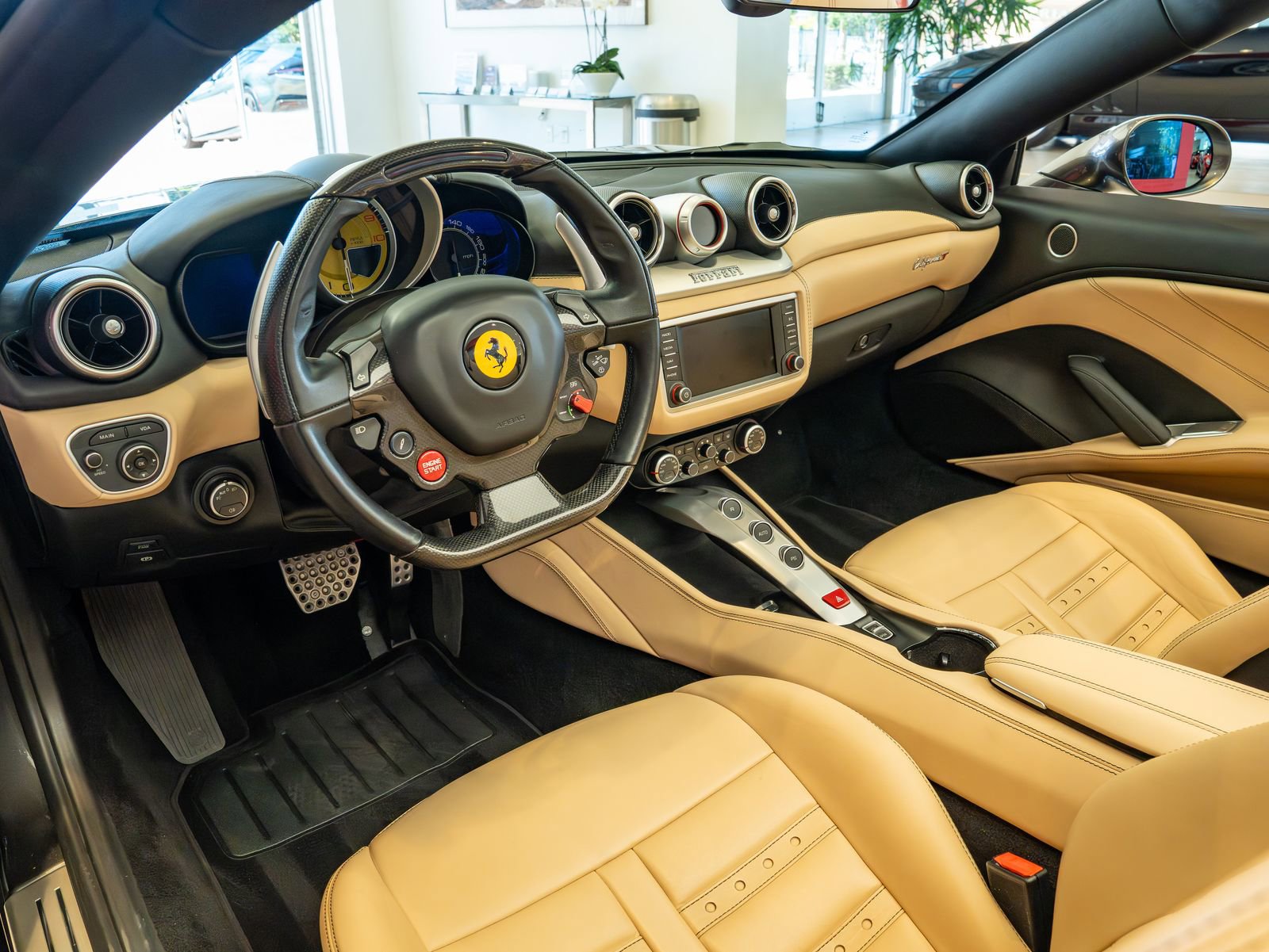 Certified 2017 Ferrari California T RWD image 9