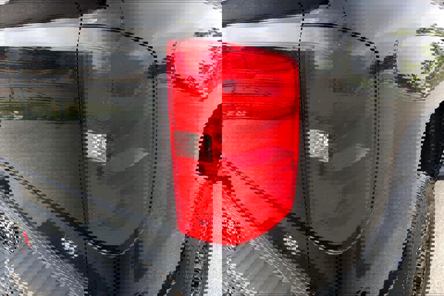 Used 2017 Chevrolet Silverado 2500 LTZ w/ Midnight Edition image 29