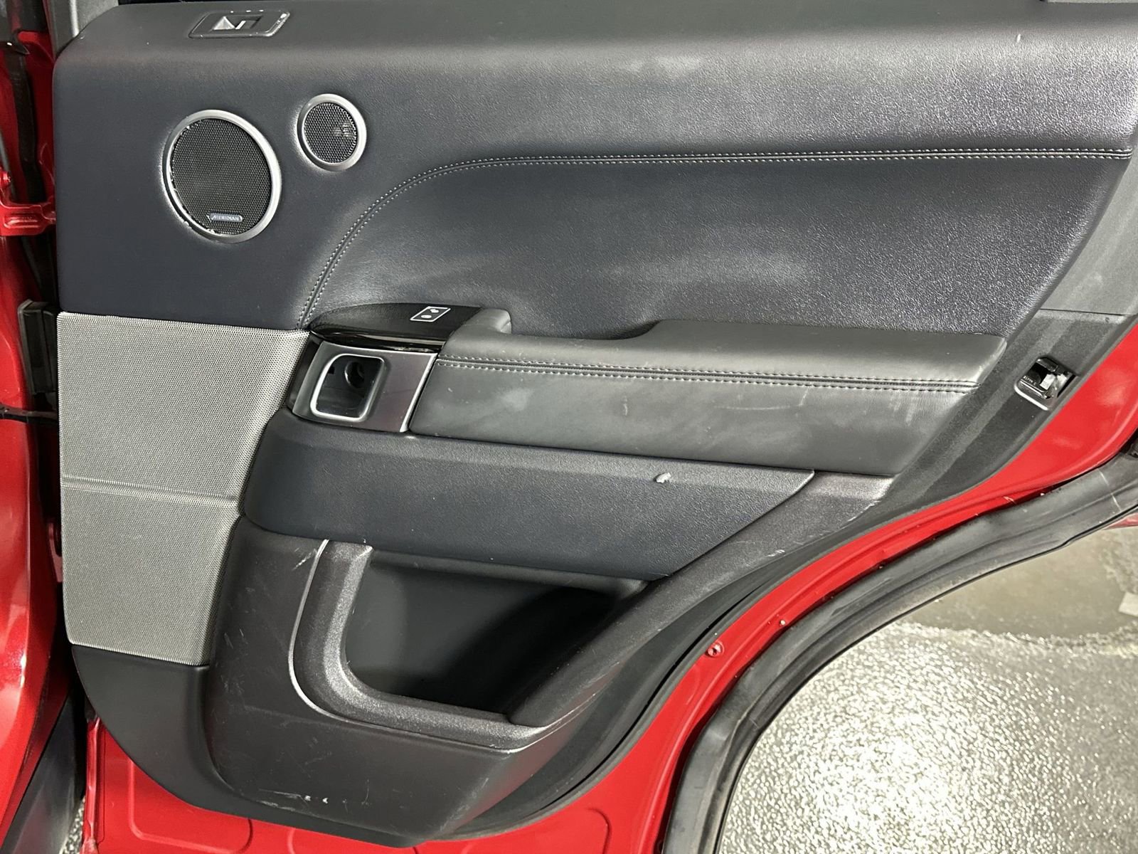 Used 2017 Land Rover Range Rover Sport Supercharged image 36