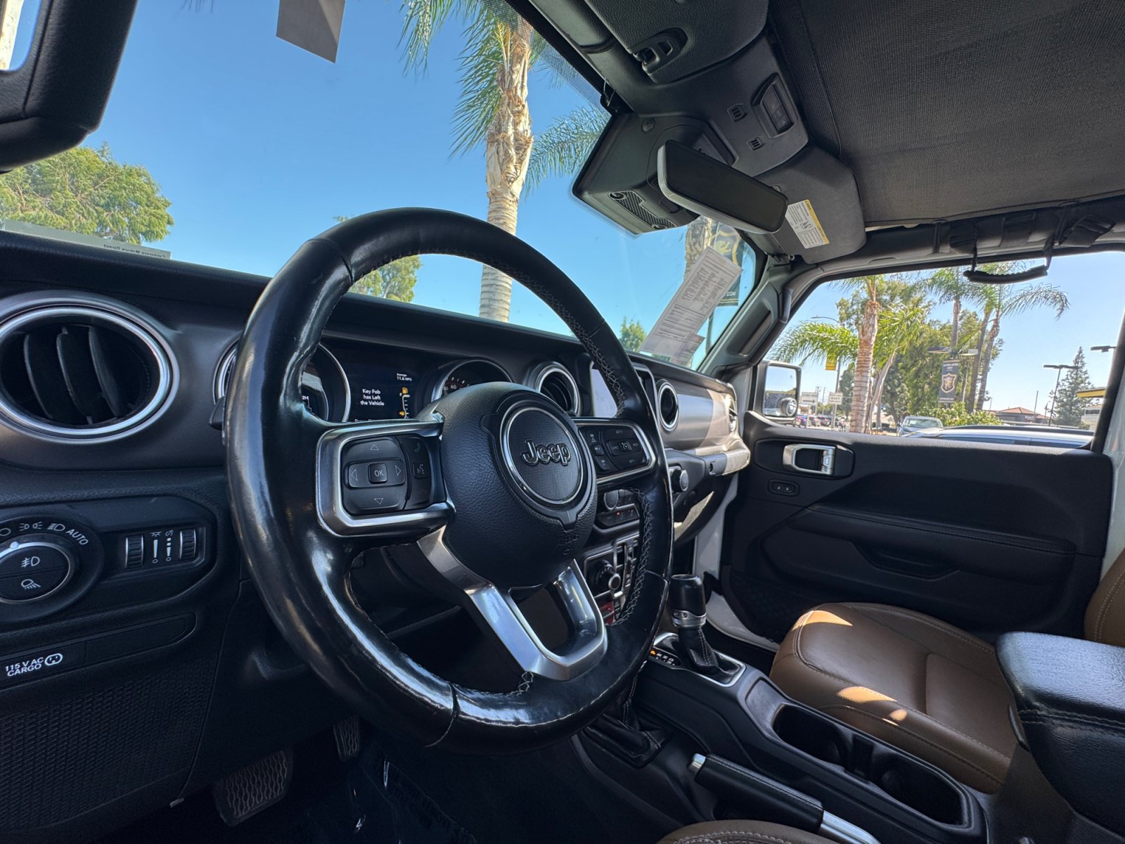 Used 2020 Jeep Gladiator Rubicon AWD/4WD image 19
