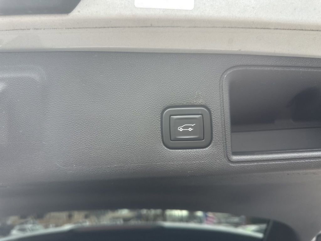 Used 2020 GMC Terrain SLE w/ Driver Convenience Package image 22