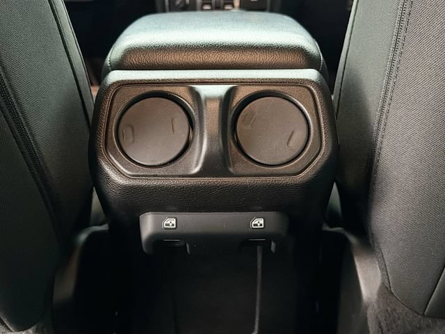Used 2021 Jeep Wrangler Unlimited Sport AWD/4WD image 26