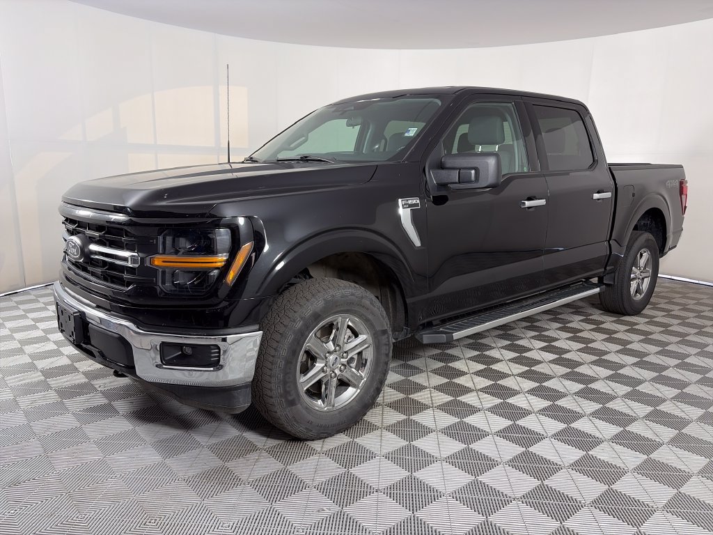 Used 2025 Ford F150 XLT w/ Equipment Group 301A Standard AWD/4WD image 3