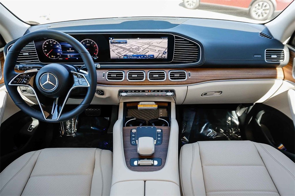 New 2026 Mercedes-Benz GLS 450 4MATIC image 10