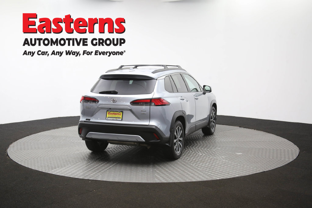 Used 2023 Toyota Corolla Cross XLE AWD/4WD image 43