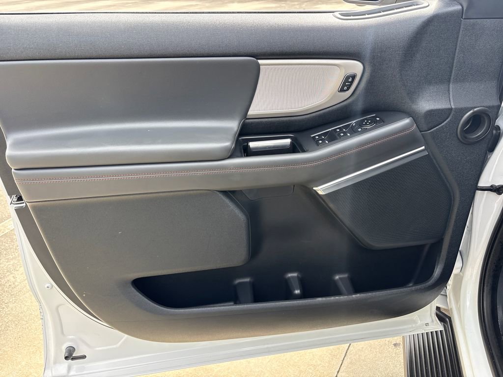 Used 2025 Ford Expedition Max Active RWD image 15